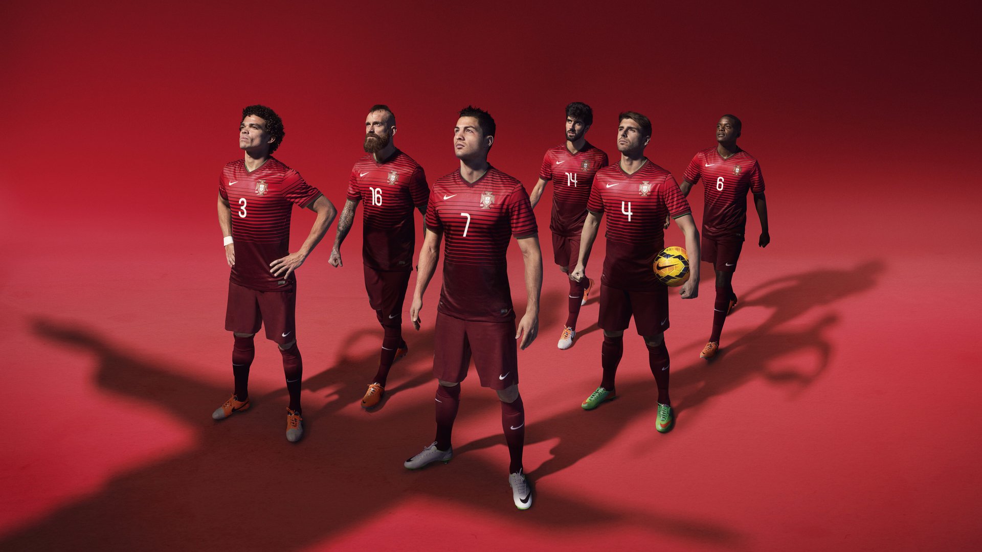 “中国足球产业创新联盟成立，推动产业升级”，中国足球产业发展现状